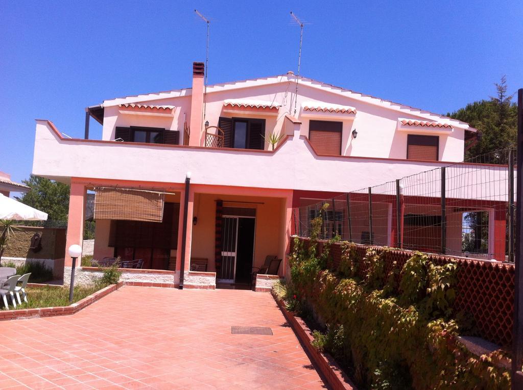Beb Eclissi Bed & Breakfast Фонтане Бианче Екстериор снимка