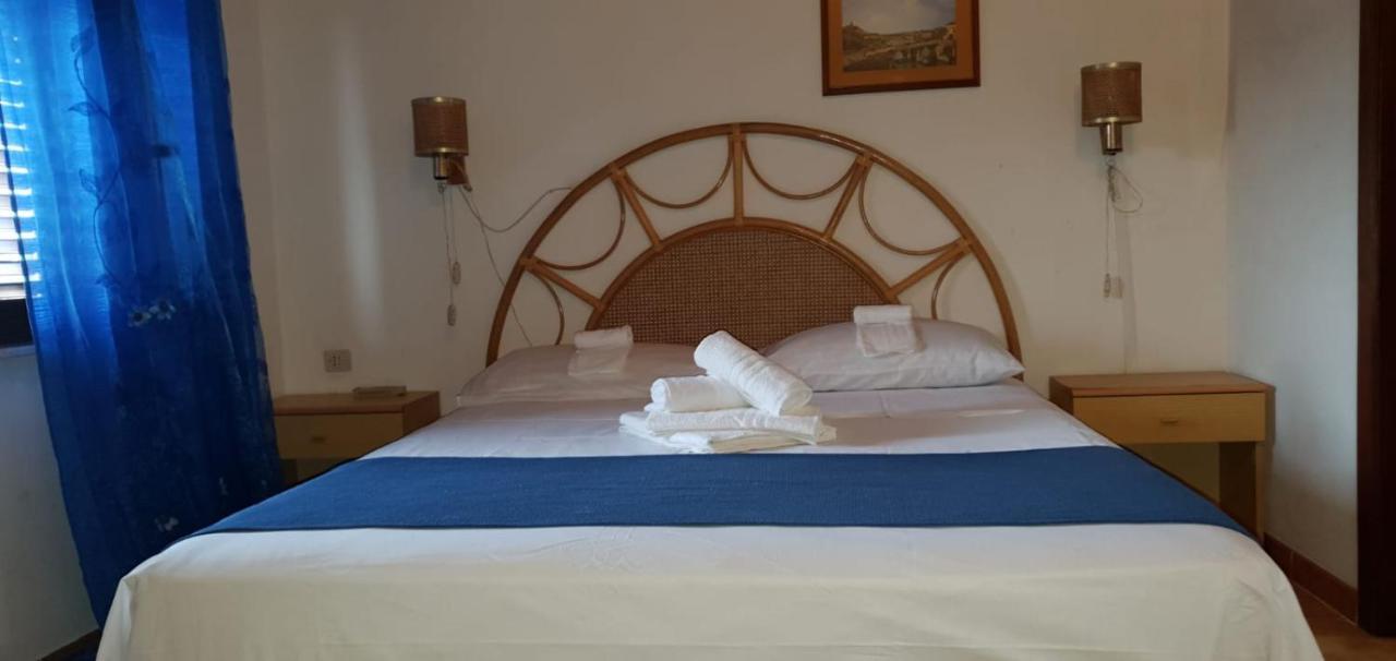 Beb Eclissi Bed & Breakfast Фонтане Бианче Екстериор снимка