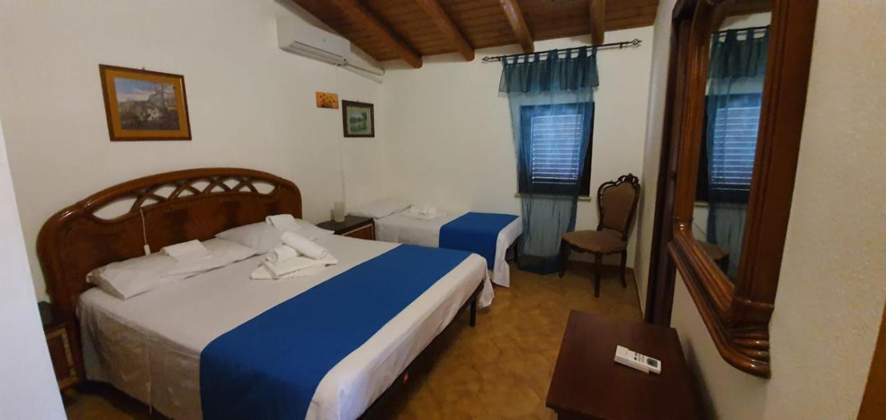 Beb Eclissi Bed & Breakfast Фонтане Бианче Екстериор снимка